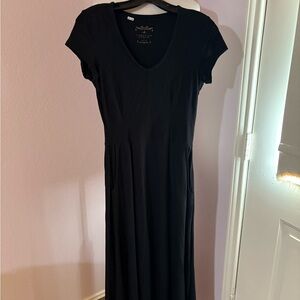 Peruvian Connection Black Maxi Dress. Size M